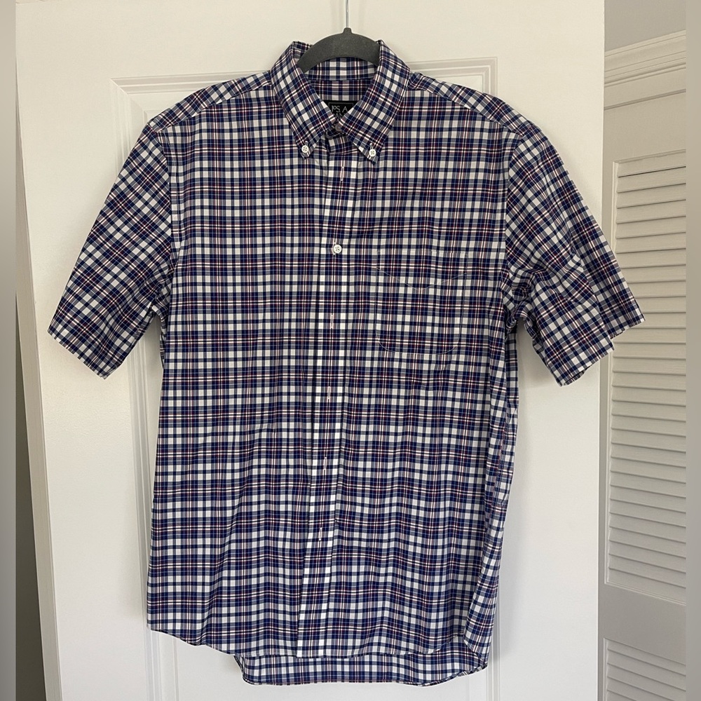 Jos. A. Bank Tailored Fit Plaid Short Sleeve button down - Size Medium